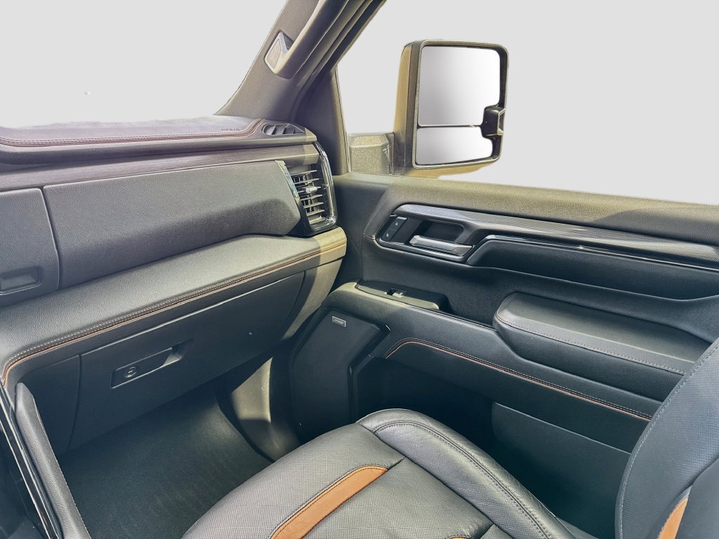 Used 2024 GMC Sierra 2500 AT4 w/ AT4 Premium Plus Package AWD/4WD image 28