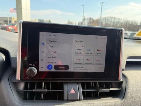 Used 2025 Toyota RAV4 XLE image 15