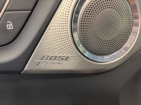 Used 2025 Buick Enclave Avenir AWD/4WD image 36
