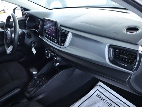 Used 2021 Kia Rio S image 40