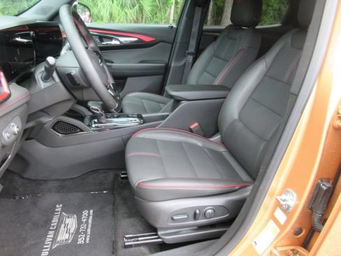 Used 2024 Chevrolet TrailBlazer RS FWD image 18