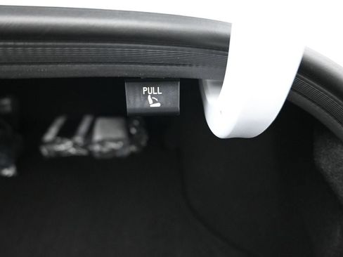 New 2026 Hyundai Elantra Sport w/ Cargo Package image 32