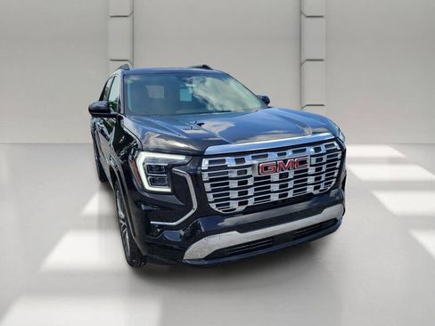 New 2026 GMC Terrain Denali w/ LPO, Floor Liner Package AWD/4WD image 3