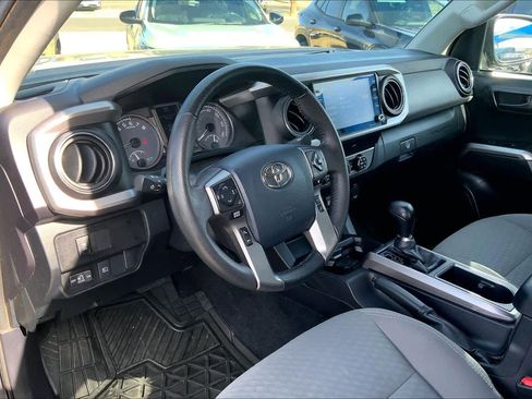 Used 2020 Toyota Tacoma SR5 image 18