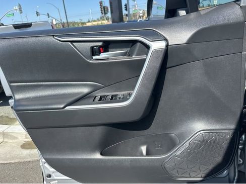Used 2022 Toyota RAV4 XLE w/ Convenience Package AWD/4WD image 12
