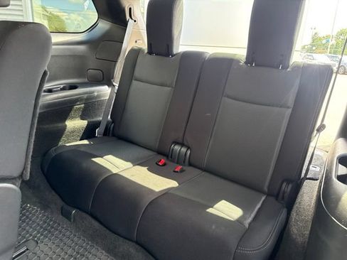 Used 2020 Nissan Pathfinder SV AWD/4WD image 39