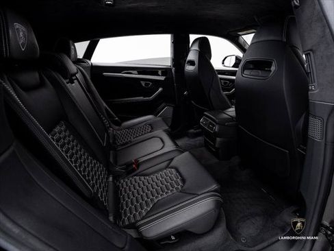 Used 2019 Lamborghini Urus AWD/4WD image 50