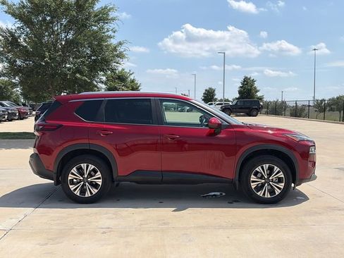 Used 2023 Nissan Rogue SV w/ SV Premium B Package FWD image 10