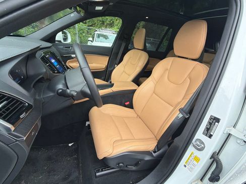 Certified 2024 Volvo XC90 B6 Ultimate AWD/4WD image 56