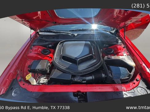 Used 2016 Dodge Challenger R/T RWD image 23