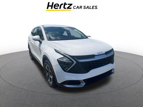 Used 2025 Kia Sportage LX FWD image 1