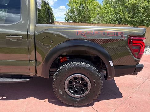 Used 2025 Ford F150 Raptor AWD/4WD image 35