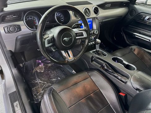 Used 2020 Ford Mustang Premium image 23