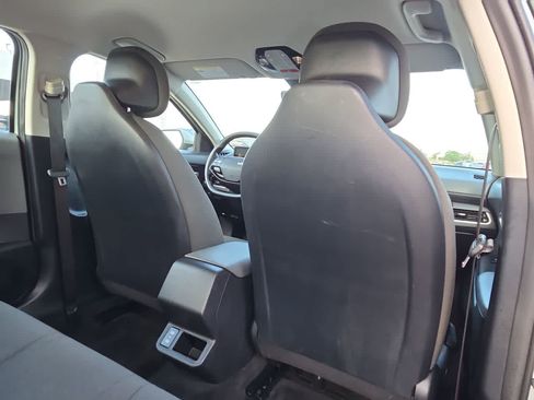 Used 2025 Kia K4 FWD image 16
