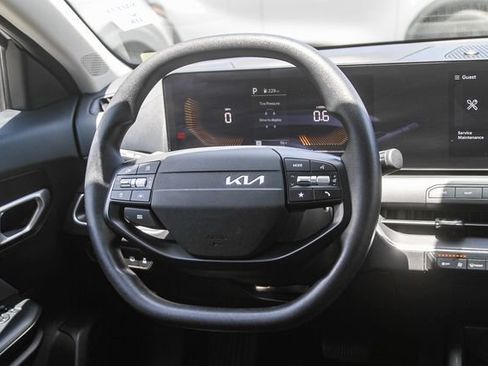 Certified 2025 Kia K4 FWD image 14