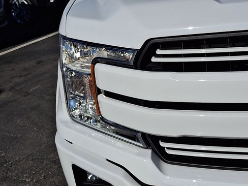 Used 2019 Ford F150 Lariat image 10