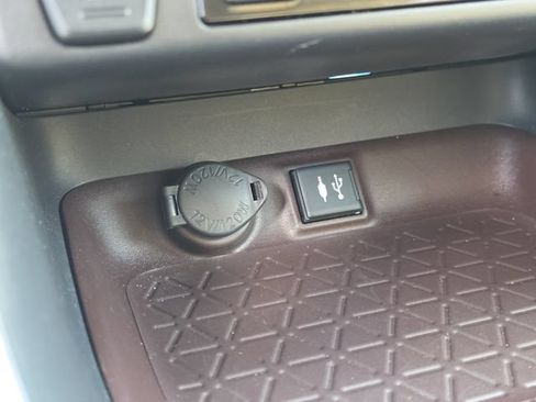Used 2019 Toyota RAV4 Limited w/ Cold Weather Package AWD/4WD image 37