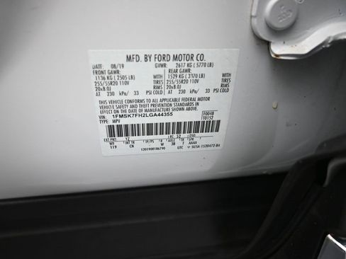 Used 2020 Ford Explorer Limited image 18