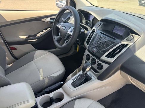 Used 2013 Ford Focus SE FWD image 13