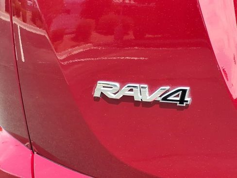 Used 2018 Toyota RAV4 Limited w/ Advanced Technology Package AWD/4WD image 13