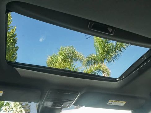 Used 2023 Honda Odyssey Sport image 13