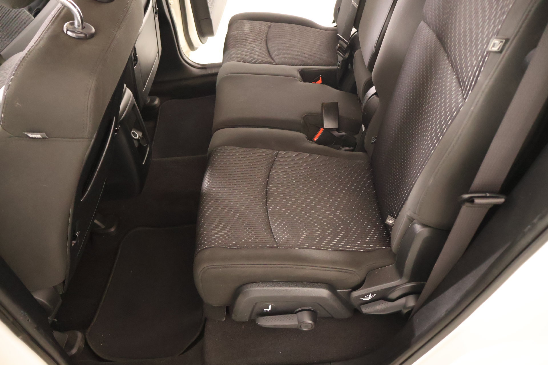 Used 2020 Dodge Journey SE w/ SE Popular Equipment Group FWD image 11