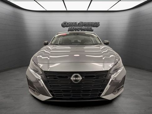 Certified 2024 Nissan Altima 2.5 SV FWD image 8