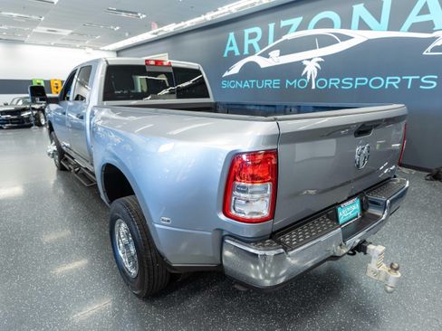 Used 2024 RAM 3500 Tradesman w/ Chrome Appearance Group AWD/4WD image 8