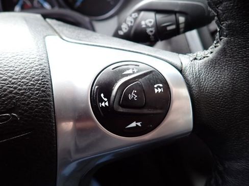 Used 2014 Ford Focus Titanium FWD image 22
