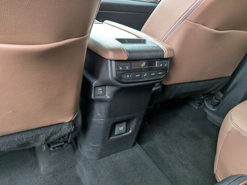 Used 2024 Toyota Grand Highlander AWD Hybrid image 22