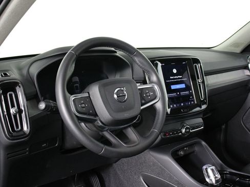 Certified 2025 Volvo XC40 B5 Plus image 14