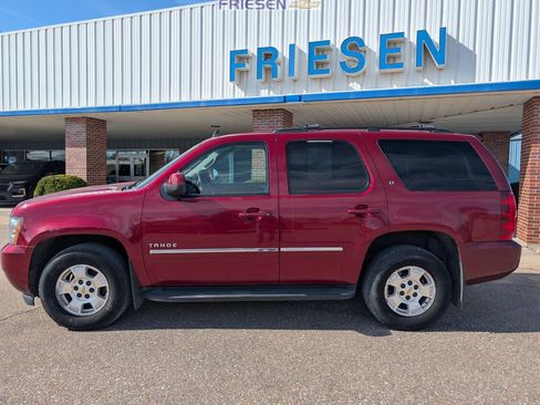 Used 2011 Chevrolet Tahoe LT image 2