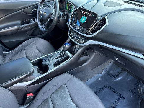 Used 2017 Chevrolet Volt LT image 19