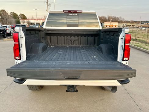Used 2025 Chevrolet Silverado 2500 High Country w/ High Country Premium Package image 22