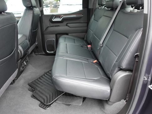 Used 2024 Chevrolet Silverado 1500 LT image 23