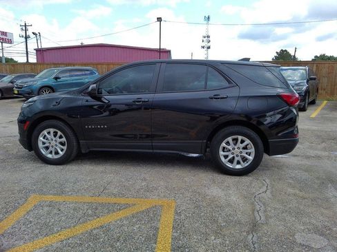 Used 2023 Chevrolet Equinox LS FWD image 6