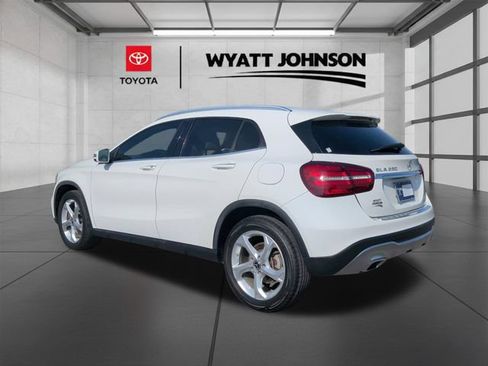 Used 2020 Mercedes-Benz GLA 250 4MATIC image 3
