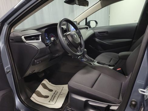 Used 2025 Toyota Corolla LE image 12