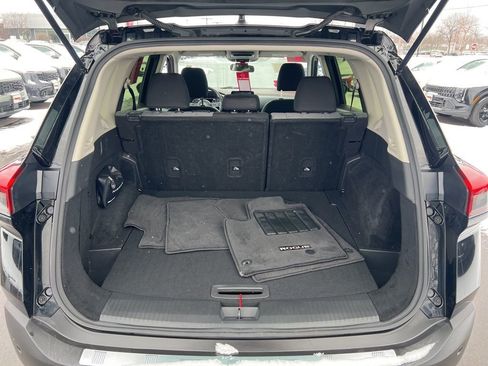 Certified 2023 Nissan Rogue SV image 12