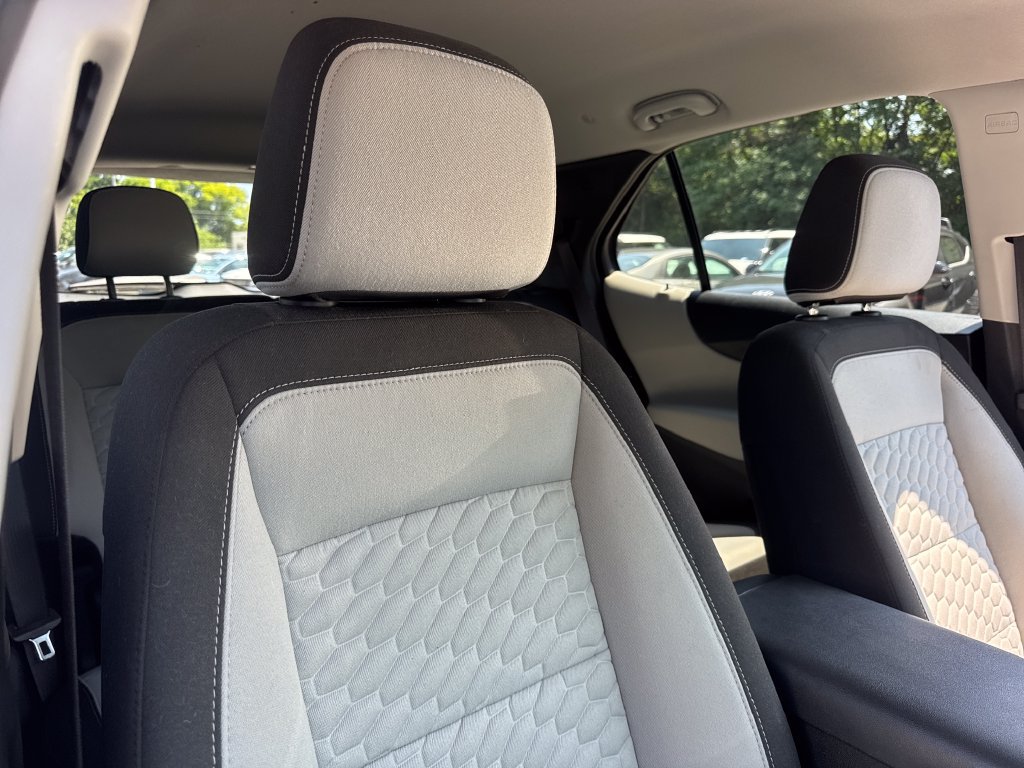 Used 2021 Chevrolet Equinox LT FWD image 23