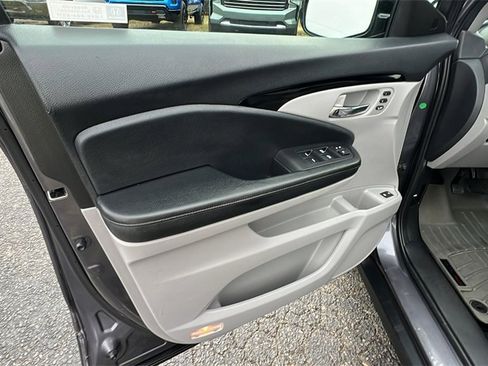 Used 2019 Honda Pilot Elite image 11