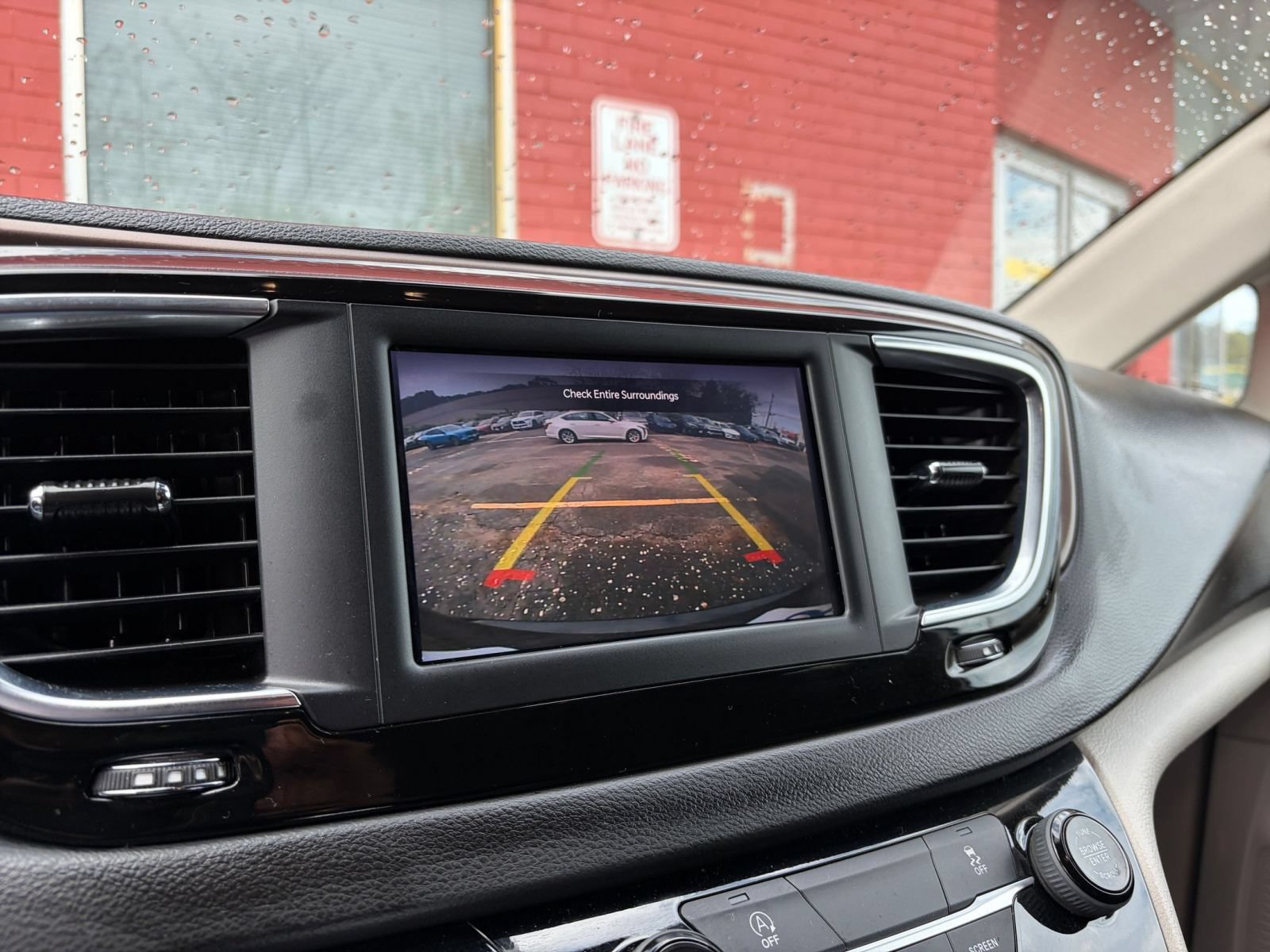 Used 2024 Chrysler Voyager LX FWD image 25