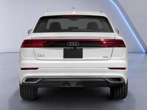Used 2022 Audi Q8 Premium Plus image 4