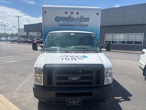 Used 2019 Ford E-350 and Econoline 350 Super Duty w/ Power Windows & Locks Group RWD image 6
