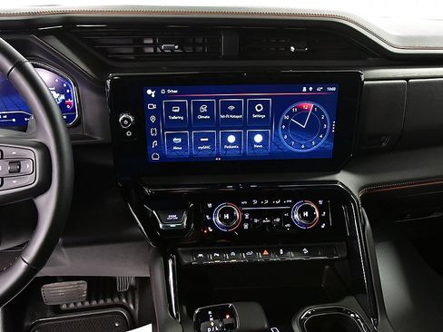 Used 2024 GMC Sierra 1500 AT4 w/ AT4 Preferred Package image 28