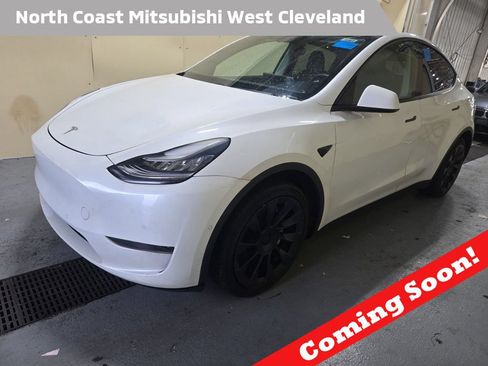 Used 2020 Tesla Model Y Long Range AWD/4WD image 1