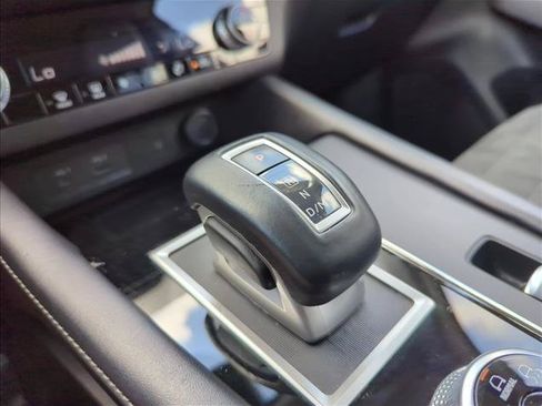 Used 2024 Mitsubishi Outlander SE AWD/4WD image 13