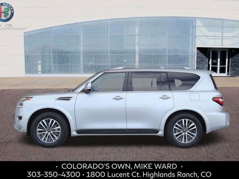 Used 2024 Nissan Armada SL image 2