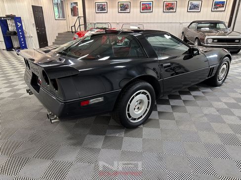 Used 1987 Chevrolet Corvette Coupe RWD image 8