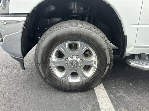 Used 2024 RAM 2500 Big Horn image 10